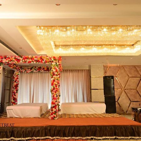 Hotel Urvashi Retreat By Bookingcare Katni Esterno foto